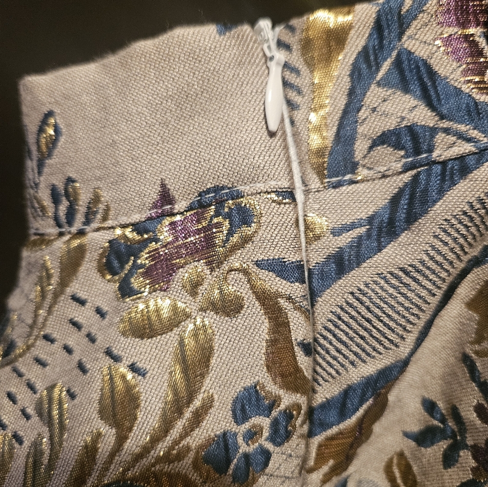 NWT Chicwish Embossed, Jacquard, Lined, Circle Skirt, Fall/Winter Colorstory - Picture 5 of 8